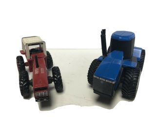 International 3588 & Holland 1:64 Scale 4wd Tractors
