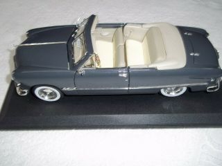 1949 Ford Convertible Gray 1:18 Diecast Model Car By Maisto