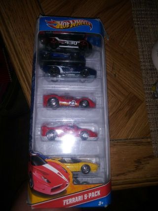 Hot Wheels Ferrari 5 - Car Pack,  2 Bonus Cars