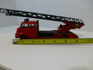 Vintage Diecast Dinky Toys England Fire Engine Truck w/ Ladder 956 No Box 3