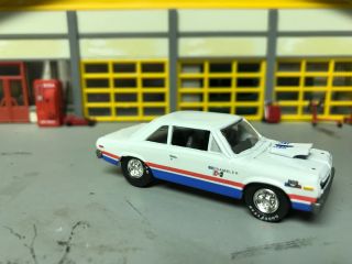 1/64 69 Amc Rambler Sc/rambler In White/blue - Red Stripes With A 390 4 Speed