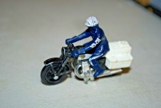 Matchbox Superfast 1 - 75 No 33 Police Motorcycle