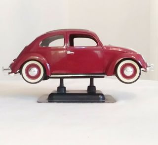 Solido Vw Coccinelle Beetle 1:17 Red Model Car With Stand