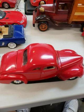 Motormax 1:24 Scale Die - Cast 1940 Ford Coupe In Red