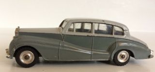 Dinky Toys Meccano England Rolls Royce Silver Wraith 150