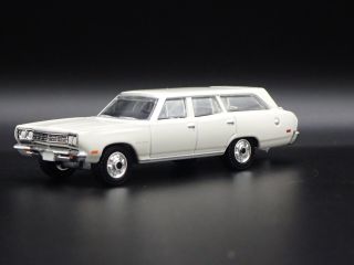 1969 69 Plymouth Satellite Station Wagon W/ Hitch 1:64 Scale Diecast Model Car