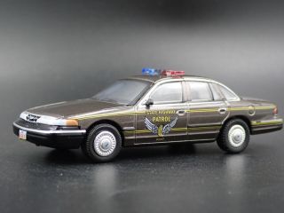 1995 95 Ford Crown Victoria Ohio Highway Patrol 1:64 Scale Diecast Model Car