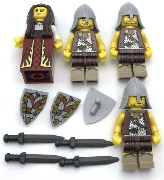 Lego 4 Castle Knight Minifigures Men People With Queen Shields Swords