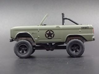 1977 77 Ford Bronco Us Army 1:64 Scale Collectible Diorama Diecast Model Car