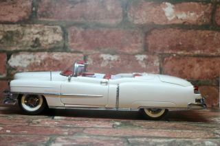 Danbury 1953 Cadillac Eldorado 1:16 Diecast Car Has Issues As A Parts