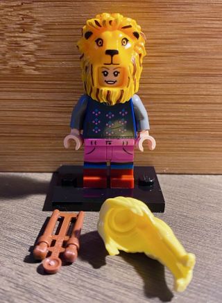 Lego Harry Potter Series 2 Collectible Minifigure Set - Luna Lovegood - 71028