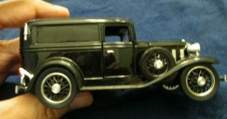 Near 1/43 Die Cast National Motor Museum 1932 Chevy Sedan Delivery