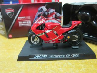 Grani & Partners - Ducati Desmosedici Gp - 2007 - Scale 1/24 - Mini Car Bike D10