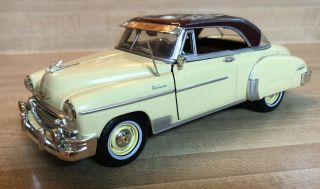 1:24 Scale Die Cast 1950 Chevrolet Belair - Cream With Brown Roof