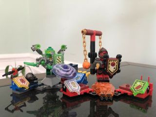 Lego Nexo Knights Ultimate Aaron And Beast Master - Complete