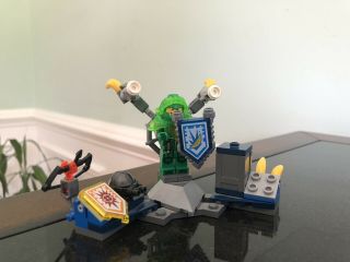 LEGO Nexo Knights Ultimate Aaron and Beast Master - Complete 3