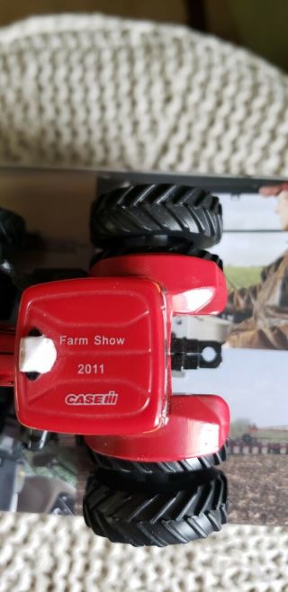 1/64 Ertl Case Ih Magnum 315 2011 Farm Show Edition 2