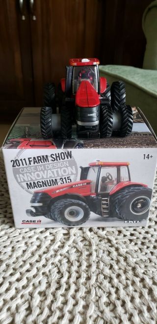 1/64 Ertl Case Ih Magnum 315 2011 Farm Show Edition 3