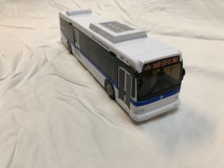 Daron 11 " City Bus Mta M4 Crosstown York City Metro 1:43 Scale Model A14