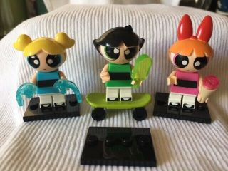 Set Of 3 Powerpuff Girls Mini Figures - Assembled W/access And Stands