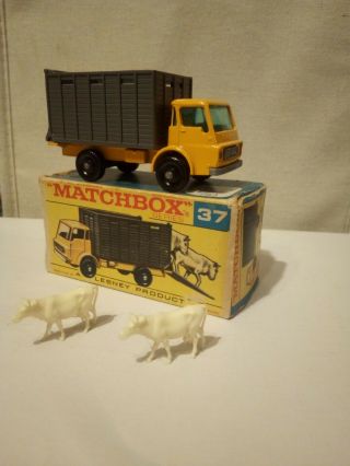 Matchbox Lesney Cattle Truck W/ Box No.  37