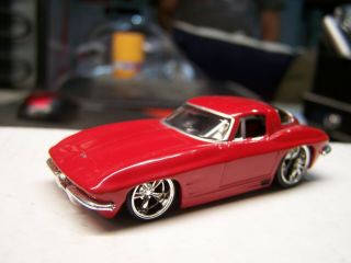 Jada 1/64 Scale 1963 Corvette Split Window Coupe (red)