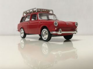 1962 62 Volkswagen Squareback Type3 Collectible 1/64 Scale Diecast Diorama Model
