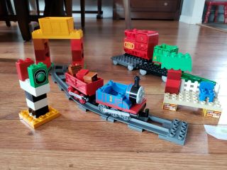 Lego Duplo 5554 Thomas The Train Load,  Carry Train Set Tidmouth Station
