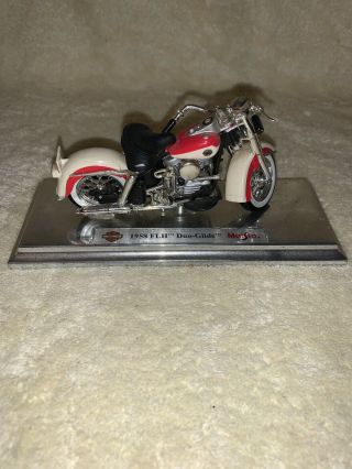 2003 Maisto Harley - Davidson 1958 Flh Duo - Glide Red 1:18 Die Cast Motorcycle