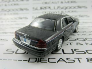 Greenlight 1:64 LOOSE Collectible 2010 FORD CROWN VICTORIA Police Interceptor 3