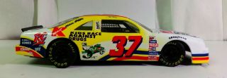 Revell NASCAR 37 Jeremy Mayfield Kmart Ford Thunderbird (UNBOXED) 1/24 Scale 2