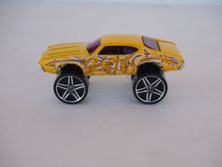 Hot Wheels Olds 442 Yellow W - 30