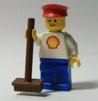 Shell Gas Station Worker 604 6695 1970 