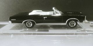 Greenlight Collectibles 1:64 Macgyver 1967 Pontiac Gto Convertible Real Riders