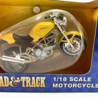 Yellow Ducati Motorcycle - 1:18 Maisto Road & Track