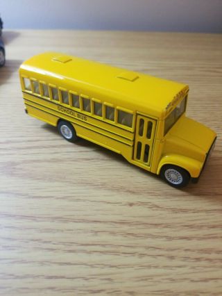 Yellow School Bus Diecast Model Pull Back Action Openable Door Kinsfun