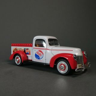 Golden Wheels Diecast 1940 Ford Pepsi Delivery Truck Ms13