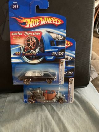 Set Of 2 Hot Wheels 2006 Faster Than Ever Black 