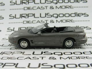 Greenlight 1:64 Scale Loose Collectible 1999 Pontiac Firebird T/a Diorama Car