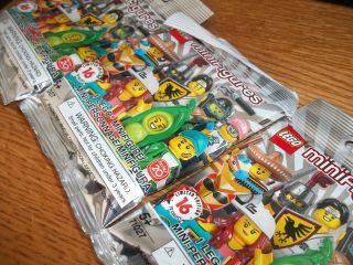 Lego Series 20 Minifigures Set Of 3 Pirate Girl / Diver / Nunchaku Fighter - Open