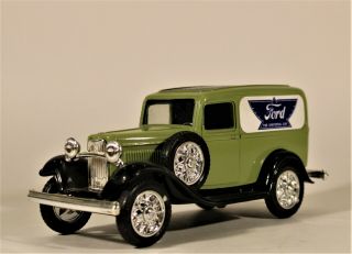 Ertl Diecast 1:25 1932 Ford Panel Delivery Bank