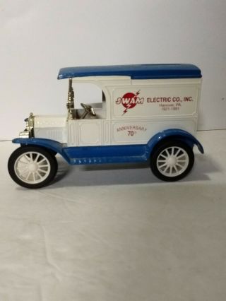 The Ertl Co.  Usa Bank 1917 Diecast Model T Ford Van " Swam Electric Hanover Pa "