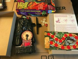 Vintage Board Game I Vant To Bite Your Finger Hasbro COMPLETE Dracula Halloween 2