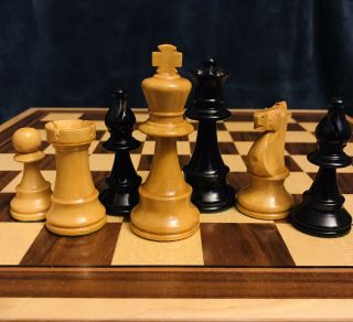 Vintage Staunton Complete Chess Set & Case France 3.  5” King