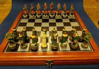Veronese - Robin Hood Hand Painted Resin Chess Set - Board -
