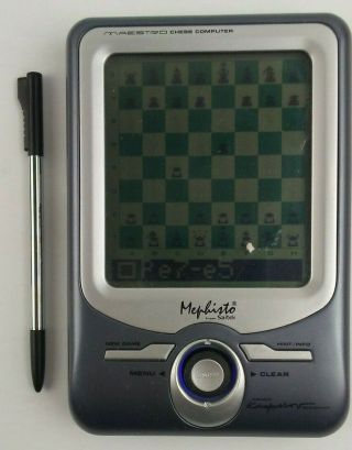 Saitek Mephisto Maestro Electronic Travel Chess Computer 2004 Model CH08 2