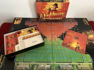 Victory Games A Nightmare On Elm Street Board Game - Complete / Open 2
