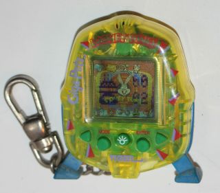 Giga Pets Looney Tunes Virtual Pet Toy Tamagotchi Tiger Electronics Vintage