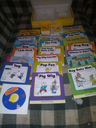 Hooked On Phonics Level 1 Learn to Read Set.  22 Books 2 Cassettes CD & Cards 2