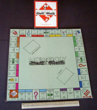 C1940 Homefront Ww2 Monopoly.  The Trading Board Game.  Early Wartime Edition.